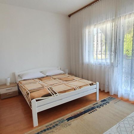 Apartmani Malinska Kültér fotó