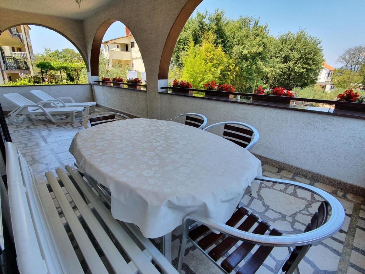 Apartmani Malinska Kültér fotó