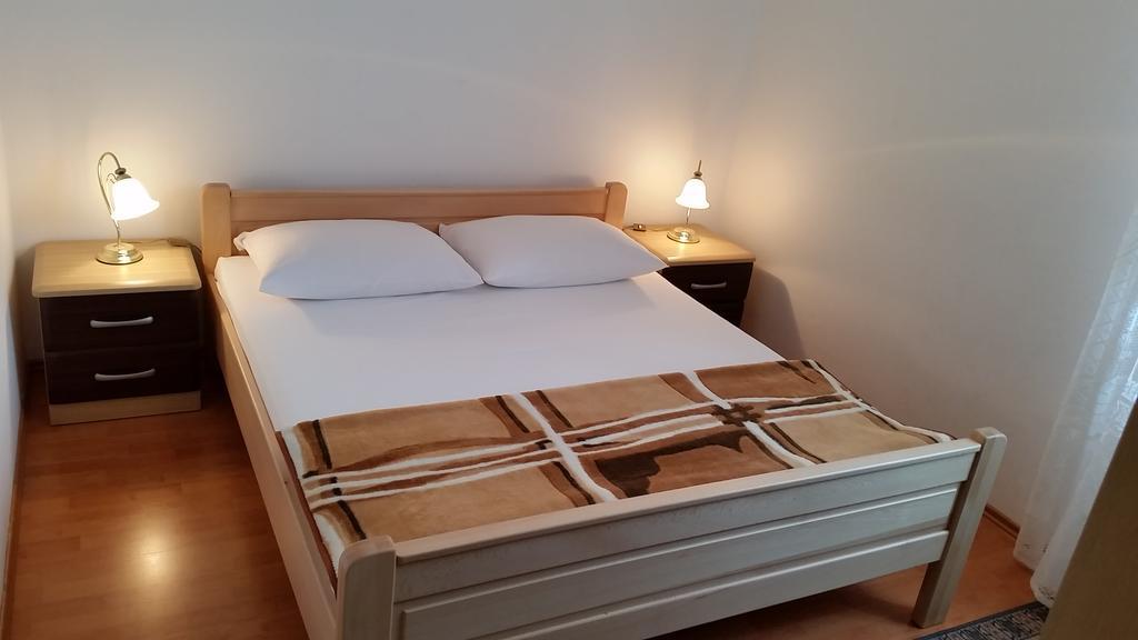 Apartmani Malinska Kültér fotó