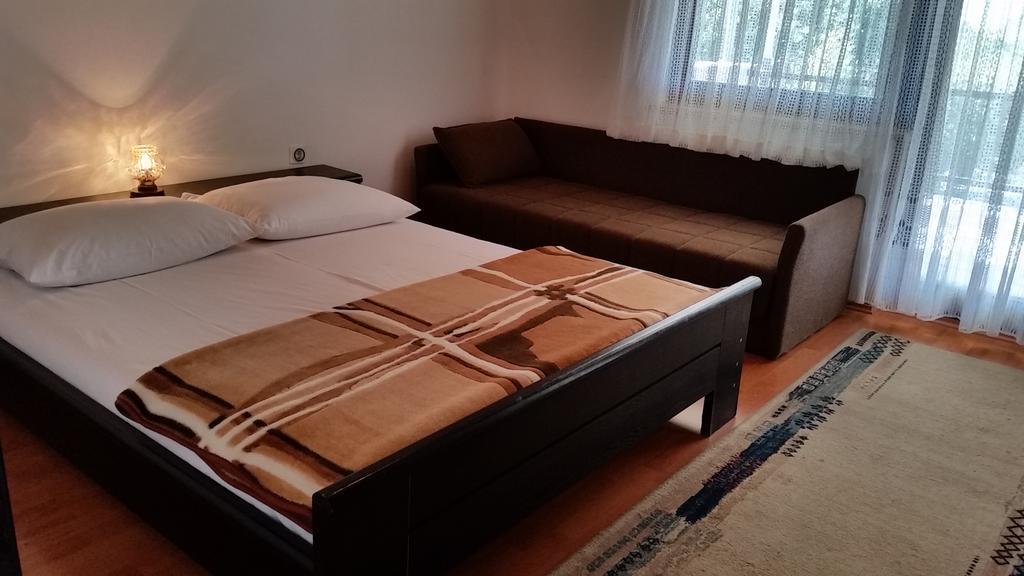 Apartmani Malinska Kültér fotó